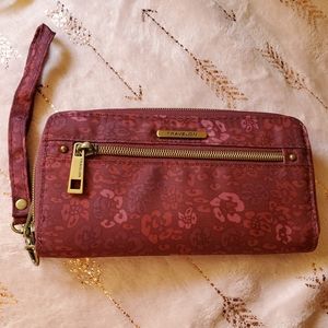 Travelon Wristlet